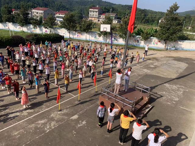 龙的传人手抄报，蛟龙手抄报内容（资阳区南山坪小学）
