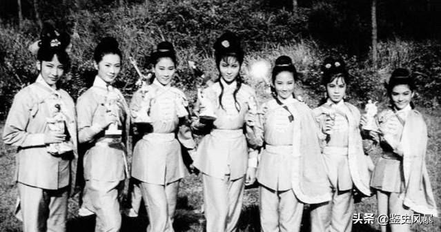 冯宝宝，冯宝宝真实身份大揭秘（养活10兄妹,被家人两度逼疯,60岁获新生图片）