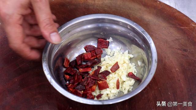 左宗棠鸡，厨师长分享一道左宗棠鸡做法（左宗棠鸡 李鸿章杂碎 三大中国菜）