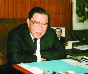 澳门四大家族，澳门四大家族和香港四大家族（何鸿燊家族只是“小弟弟”）