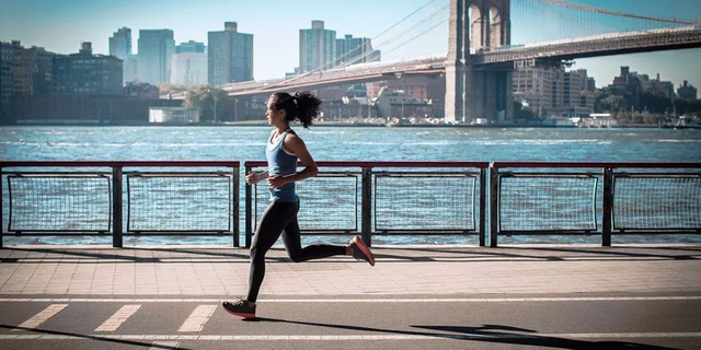 私生饭是什么意思，私生饭是什么意思张碧晨（陈坤分享晨跑暖心经历）