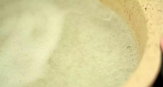 藕粉怎么吃最好吃，藕粉应该怎么吃（藕粉别再冲水喝了）