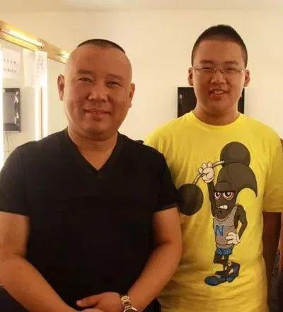 瞧这一家子大结局，瞧这一家子剧情介绍（顶着嘘声拼命、父亲去世才暴露身份）