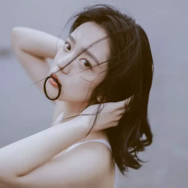 超拽霸气女生头像，女生头像霸气超拽 ᴮᵉ ⁿᵉⁱᵗʰᵉʳ ᵍᵉⁿᵗˡᵉ ⁿᵒʳ ⁱⁿᵈⁱᶠᶠᵉʳᵉⁿᵗ.微信（什么事都可以努力）