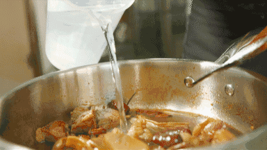 红葱头油盐水蒸金鳞鱼怎么做，全国人民就非吃饺子不可吗