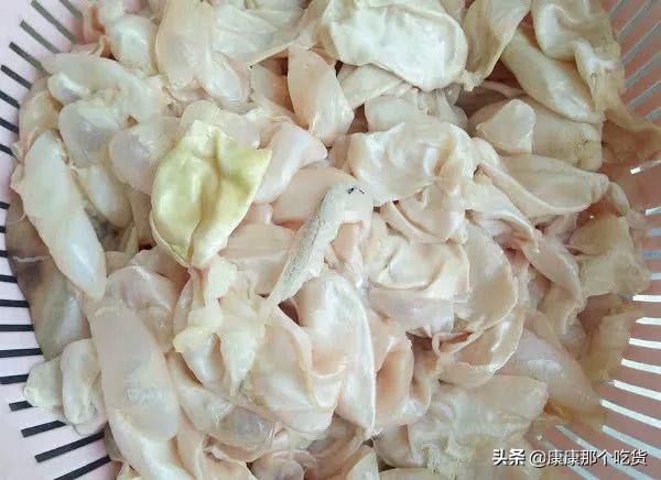 鱼泡的营养价值及功效，鱼籽鱼泡的功效（它是鱼身上最不起眼的部分）