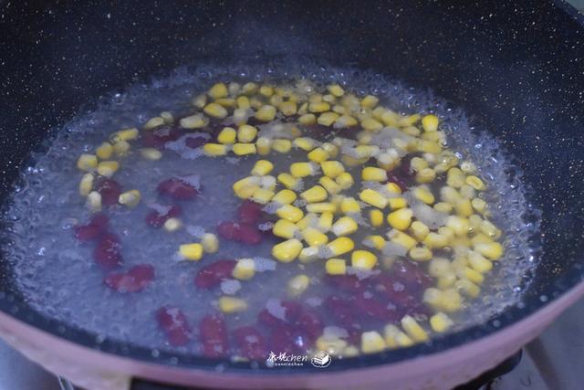 铁棍山药是蒸吃好还是水煮好，铁棍山药是蒸着吃还是煮着吃（健身人士放心吃）