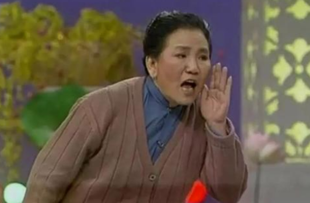 巩汉林回忆赵丽蓉离世，1999年赵丽蓉被肺癌折磨的痛不欲生