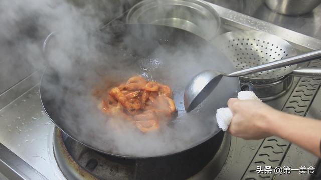 油焖大虾用什么虾，六种油焖大虾的做法（大虾怎能只煮或炸着吃）