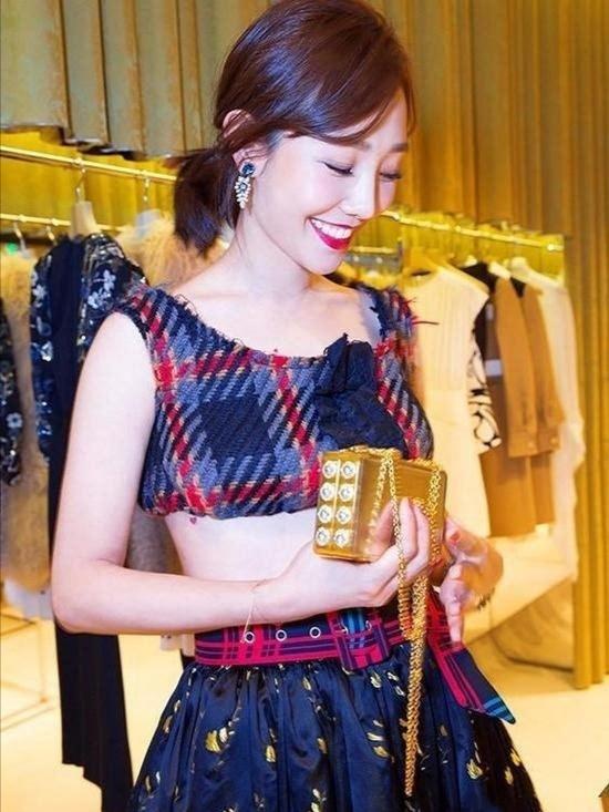 白百合的儿子几岁了，白百合陈羽凡离婚（13岁大儿子让她“别减肥”）