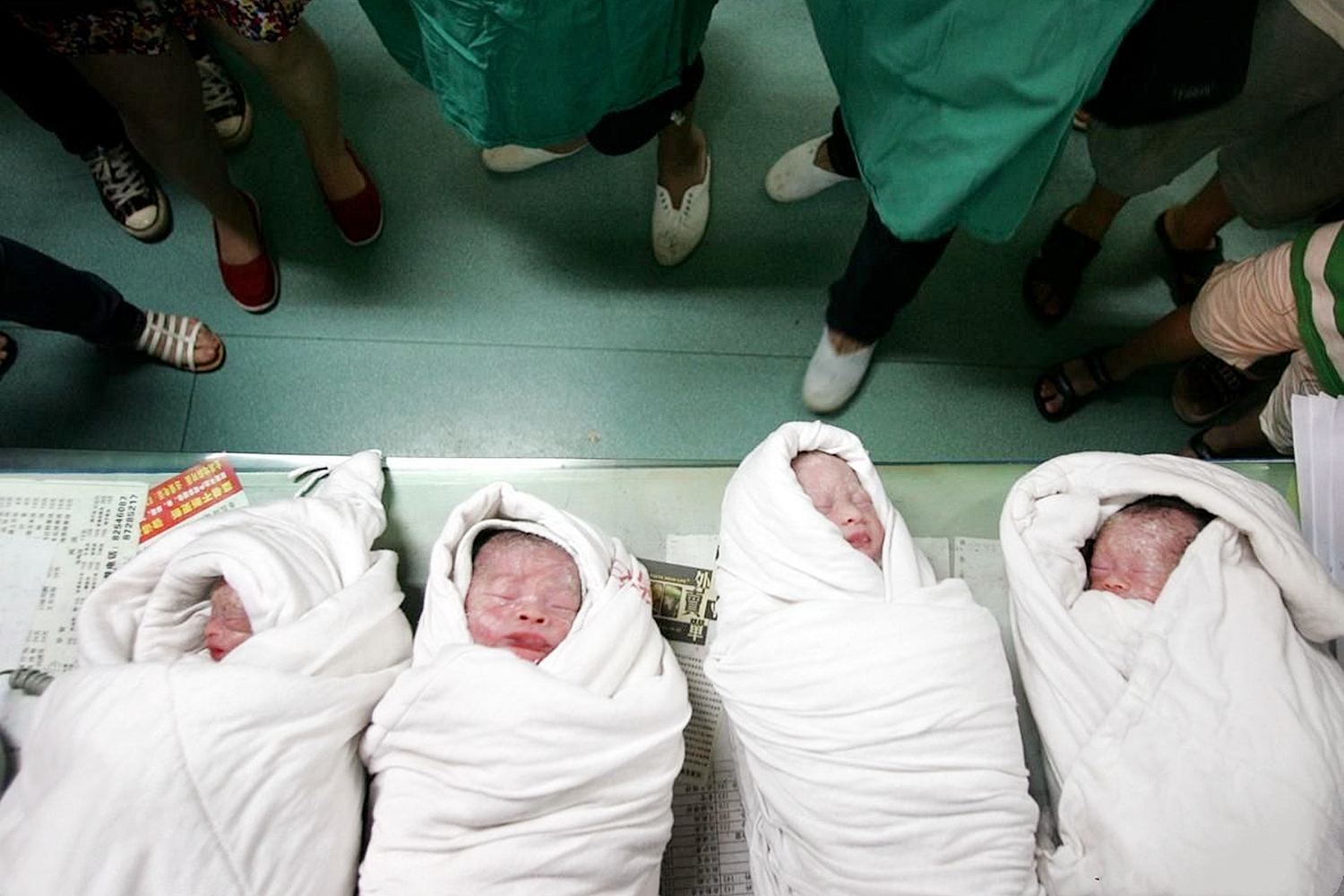 如何顺利拥有多胞胎,不妨看看以下几点