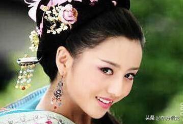 形容女孩子漂亮的成语，形容女孩子漂亮的成语有哪些（这些同美女有关的成语）