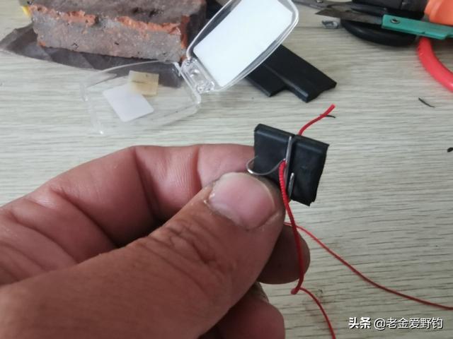 绕线器怎么用，绕线器怎么用（新手也能绑出内绕线鱼钩）