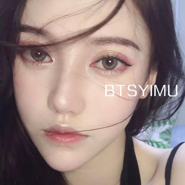 隐形眼镜为什么会滑片，隐形眼镜为什么会滑片脱落（为什么美瞳会滑片）