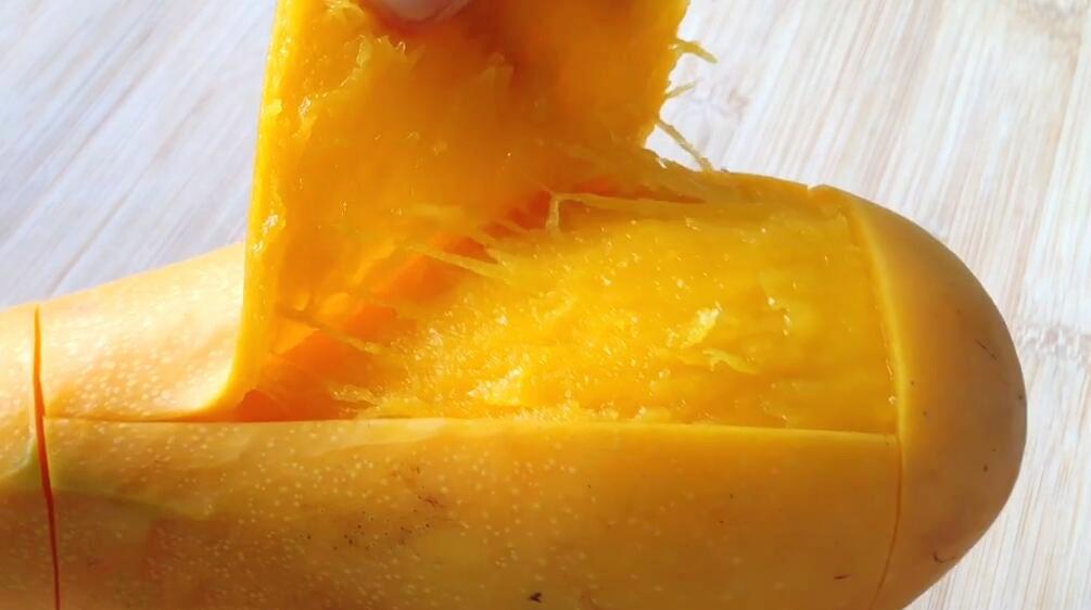 图片[5]-3种切芒果的方法 优雅吃光一个大芒果-起舞食谱网