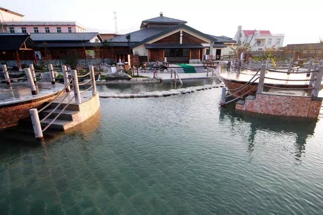 华山周边旅游攻略，介绍以下几个景点供参考（华山周边这份最新温泉攻略送给你）