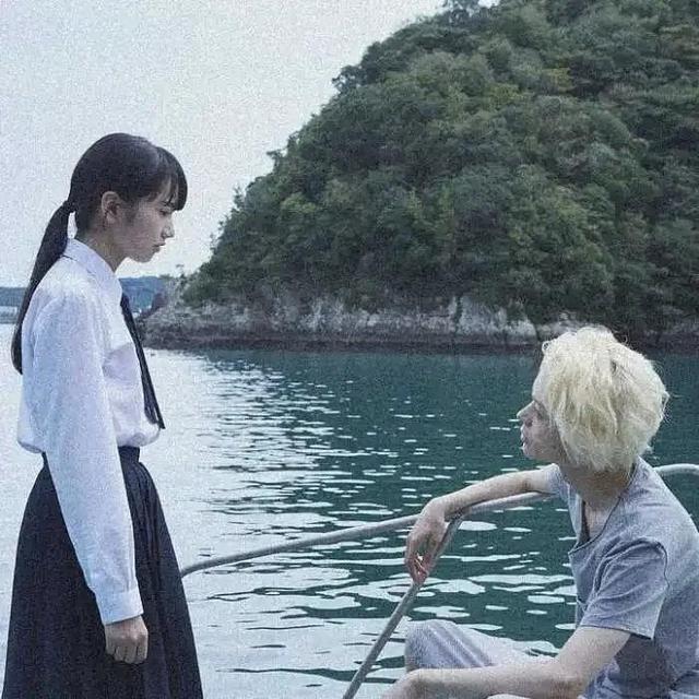 溺水小刀·动漫情侣头像微信，溺水小刀·动漫情侣头像（今天是《溺水小刀》系列）