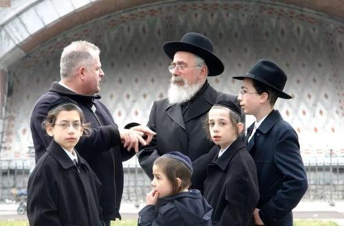 犹太人的生活习惯和生存方式，无非是把普通人忽视的三个习惯做到极致