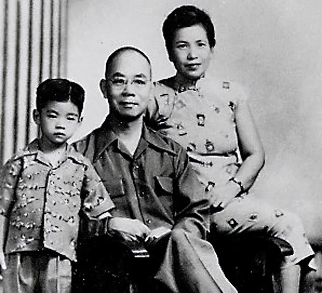 余则成的原型是谁，余则成历史原型是谁（45年后终回大陆）