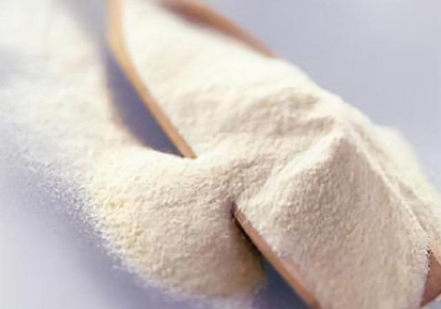 宠物狗可以吃什么，狗最喜欢吃什么（不同阶段的幼犬喂食方法可以参考）