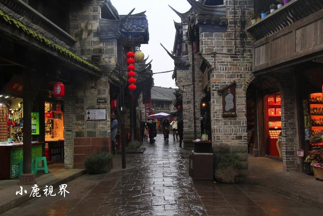 成都黄龙溪古镇好玩吗，成都黄龙溪古镇有什么好玩的（微雨中游览黄龙溪古镇）