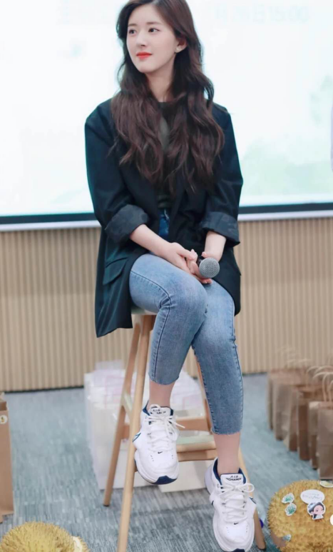 可爱韩系美女，完全可爱的韩国女（成为甜美可爱的元气少女小姐姐图片）