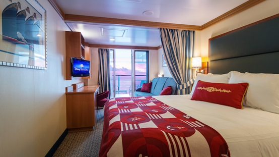 世界上最豪华的游轮，最大邮轮（世界上最昂贵的十二个豪华游轮）