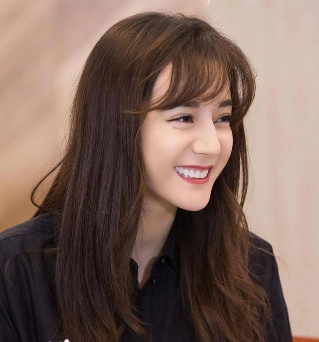 鼻梁的位置在哪，鼻梁的位置在哪个部位（她/他们的鼻子到底丑在哪儿）