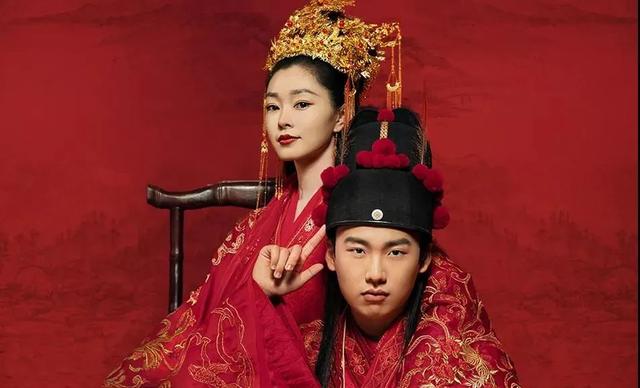 瞧这一家子大结局，瞧这一家子剧情介绍（顶着嘘声拼命、父亲去世才暴露身份）