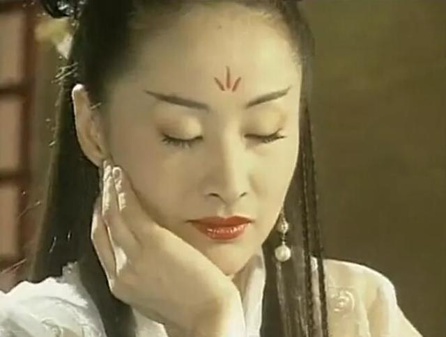 绝代双骄小仙女是谁演，新绝代双骄小仙女扮演者（20年前的《绝代双骄》才叫美女如云）