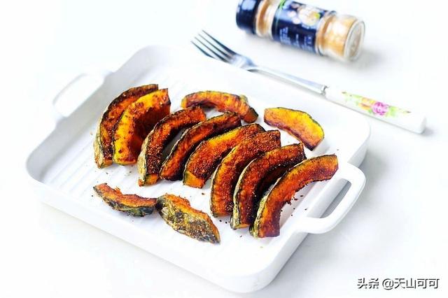 南瓜皮可以吃吗，绿皮小南瓜蒸熟可以吃皮吗（能当烤肉吃了）