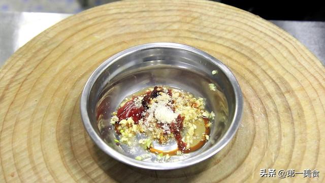 肉丸子的制作方法和配料，肉丸子配料及制作方法（厨师长教你做萝卜大肉丸）