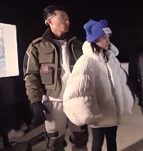 窦骁何超莲分手原因，何超莲窦骁分手是真的吗（其实人家的恩爱都藏在细节里）