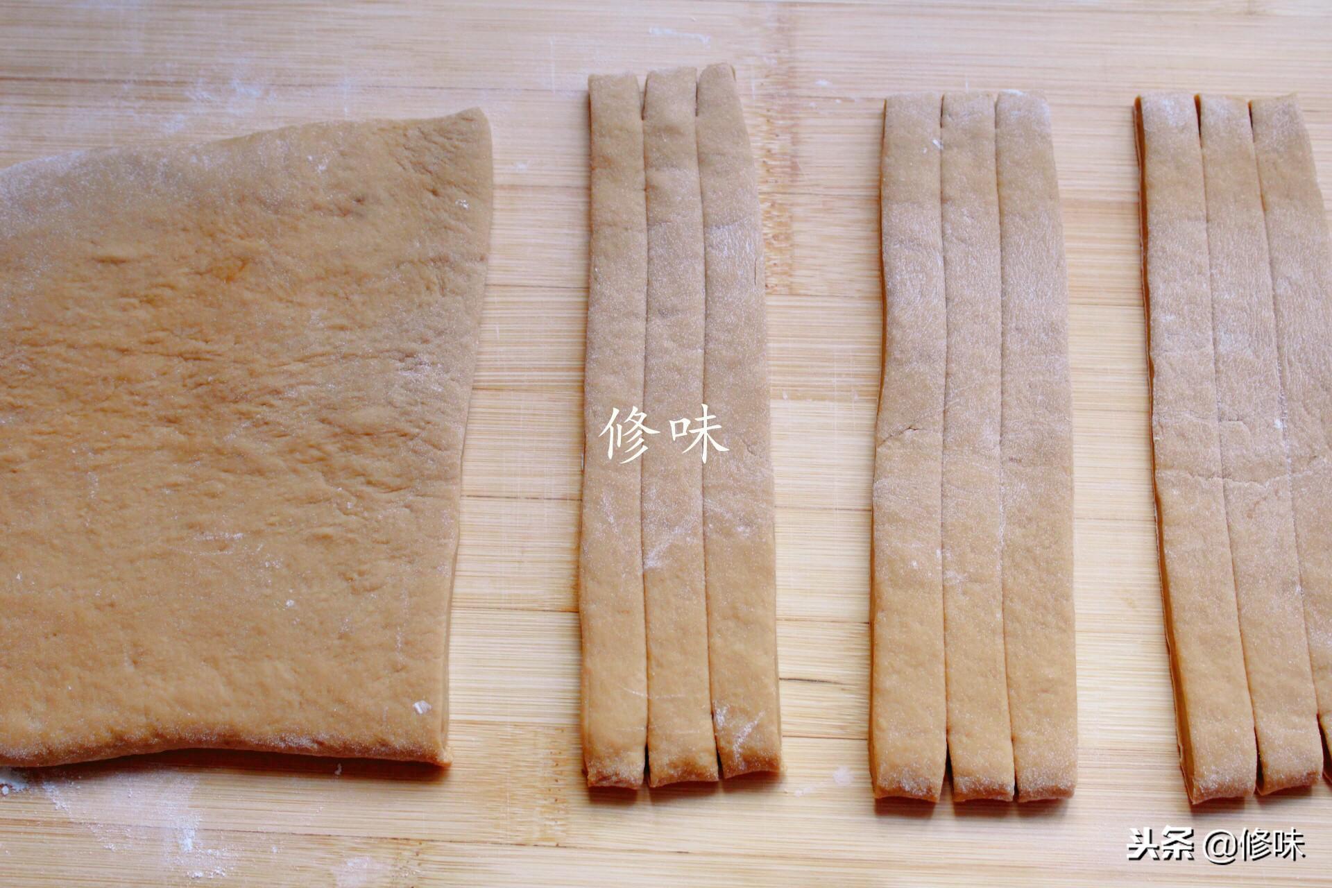 "炸麻糖" 农村过年必做,城里人没见过,外焦里嫩,又香又馋