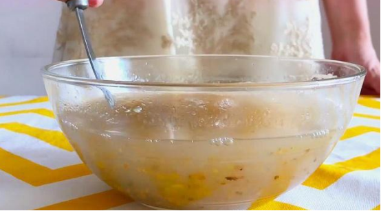 水晶桂花糕的做法和配方窍门，就能做出精致甜美的桂花糕