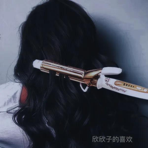 经常用卷发棒好吗，经常用卷发棒的坏处（日常洗护保养头发的几个小技巧）