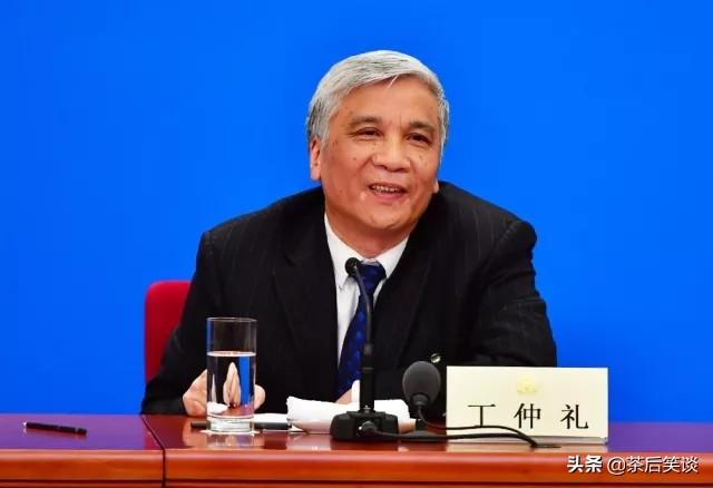 柴静纪录片穹顶之下，穹顶之下观后感（从当家花旦到全网群嘲）