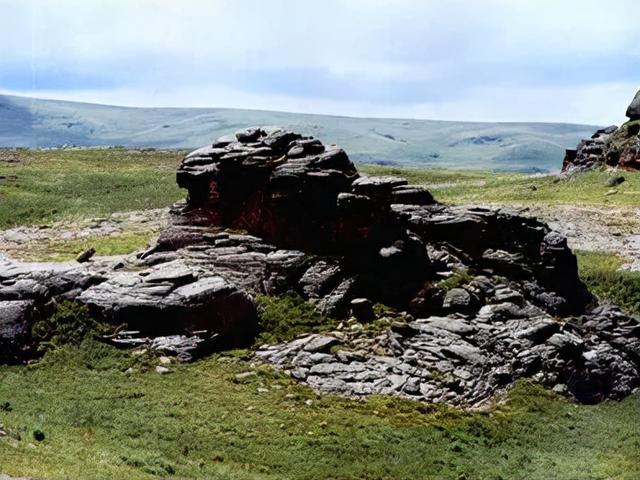 吉木乃县景点，吉木乃县景点有哪些（一座充满奇异色彩的城堡）