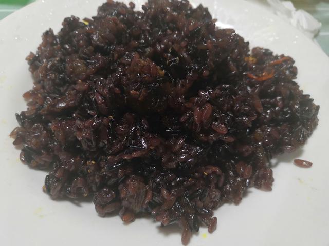 生炒糯米饭怎么做，生炒糯米饭怎么做最好吃（做糯米饭别再蒸了）