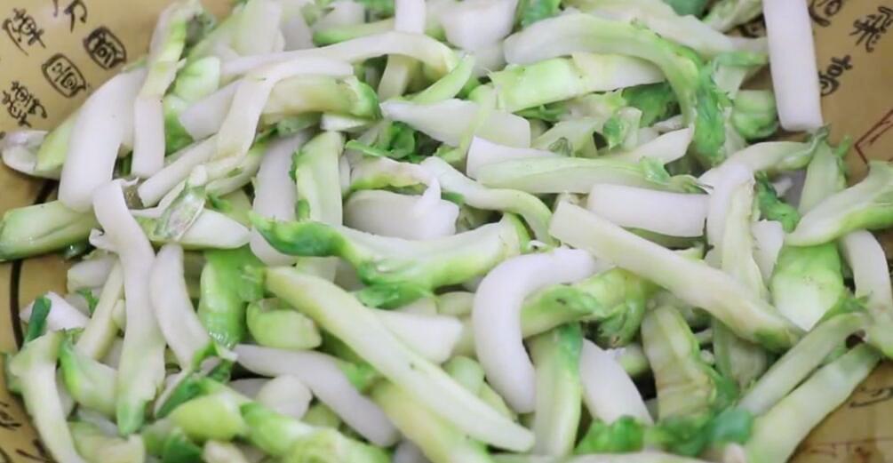 圖片[3]-【麻辣兒菜】做法步驟圖 教你這開(kāi)胃麻辣小菜做法 爽脆下飯?zhí)?起舞食譜網(wǎng)