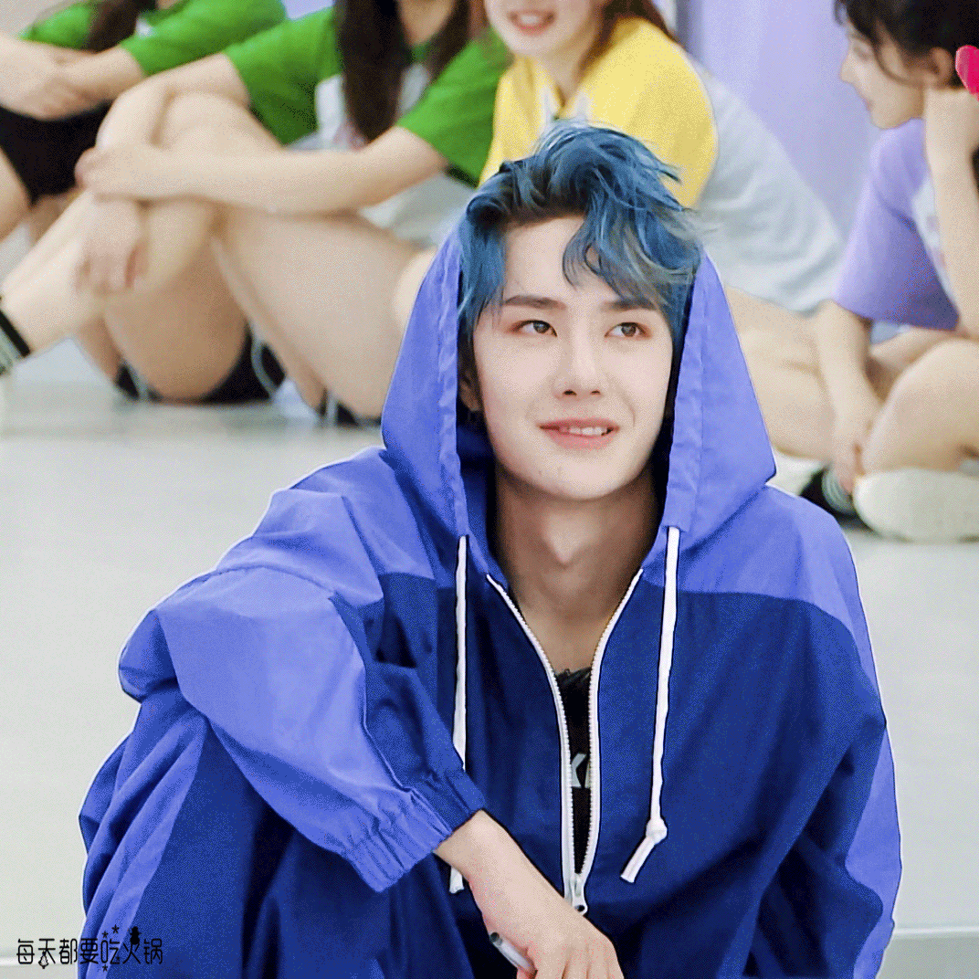 鼻梁的位置在哪，鼻梁的位置在哪个部位（她/他们的鼻子到底丑在哪儿）