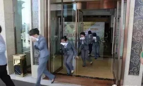 安全出口指示牌离地面多高，安全出口标志距离地面多高（宾馆、酒店消防安全知识）