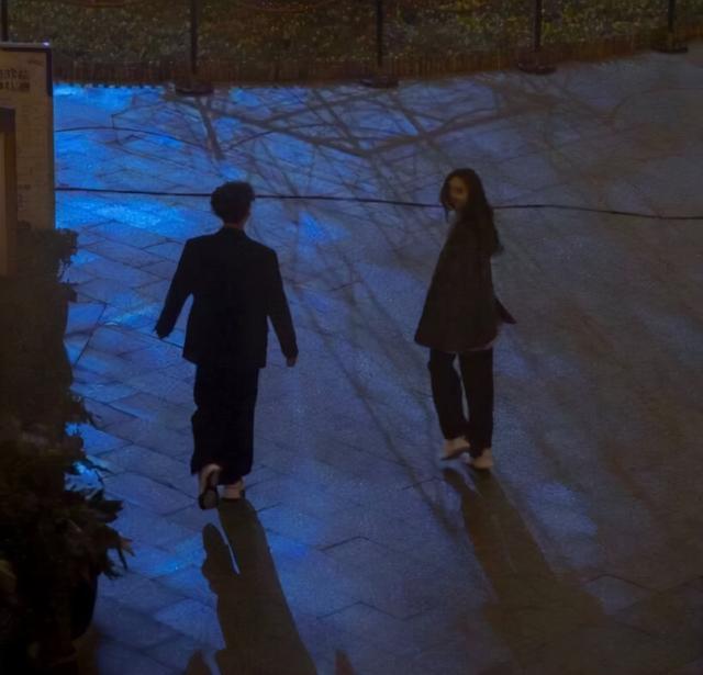 暗恋的句子不要太明显的，暗恋一个人的句子（学生时代那些关于暗恋的句子）