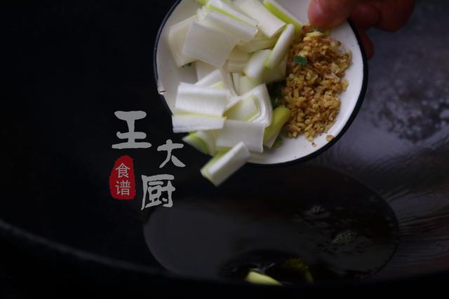 牛肉炖什么好吃，牛肉跟什么煮好吃（牛肉炖萝卜的家常做法）