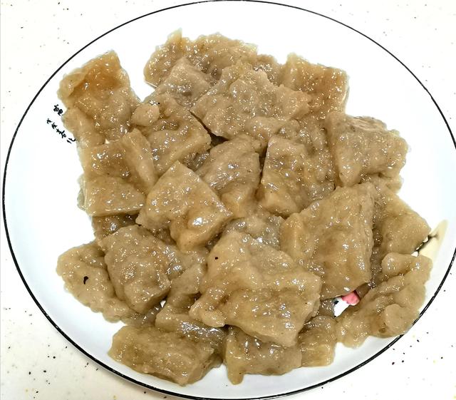 红薯粉怎么做好吃，炒红薯粉怎么做好吃（红薯粉的好吃做法）