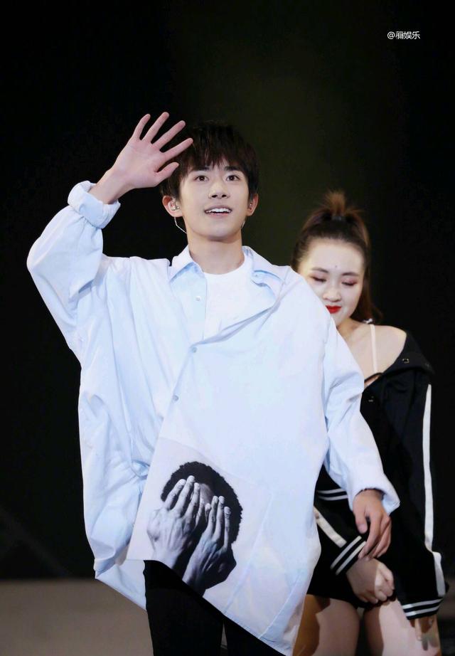 燚字取名的寓意,燚字取名的寓意是什么(易烊千玺“燚”生日会寓意四字弟红红火火) 燚字取名的寓意,燚字取名的寓意是什么(易烊千玺“燚”生日会寓意四字弟红红火火)