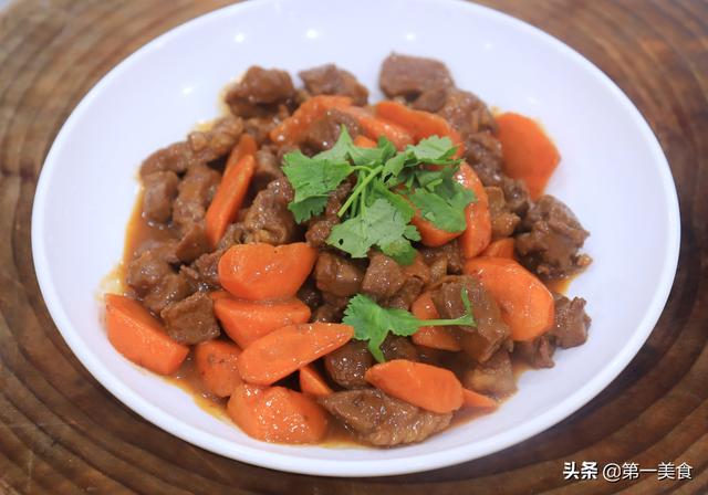 10种红焖羊肉的做法，厨师长教你一道传统名菜红焖羊肉