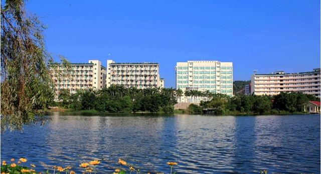 广东技术师范大学是几本，广东第二师范学院专升本（曾经是广东第一所师范学校）