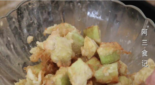 茄子炖豆腐的做法，茄子炖豆腐的做法大全（教你最下饭的做法）