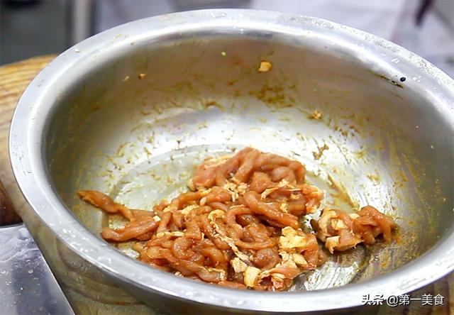 长豆角炒肉的做法，长豆角炒肉的做法怎么做好吃（饭店的豆角炒肉丝为啥好吃）